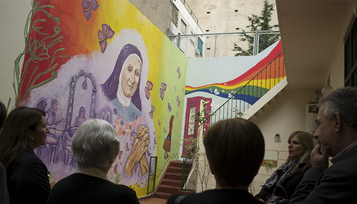 Puerta Abierta Recreando: un Camino de Esperanza y Dignidad